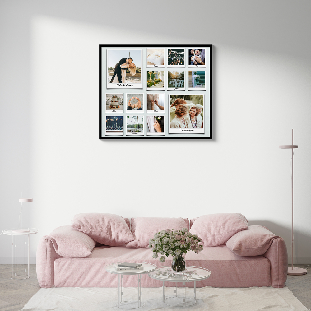 Pêle-mêle de mariage façon Polaroid, encadré en noir au-dessus d’un canapé rose, cadeau personnalisé pour les mariés