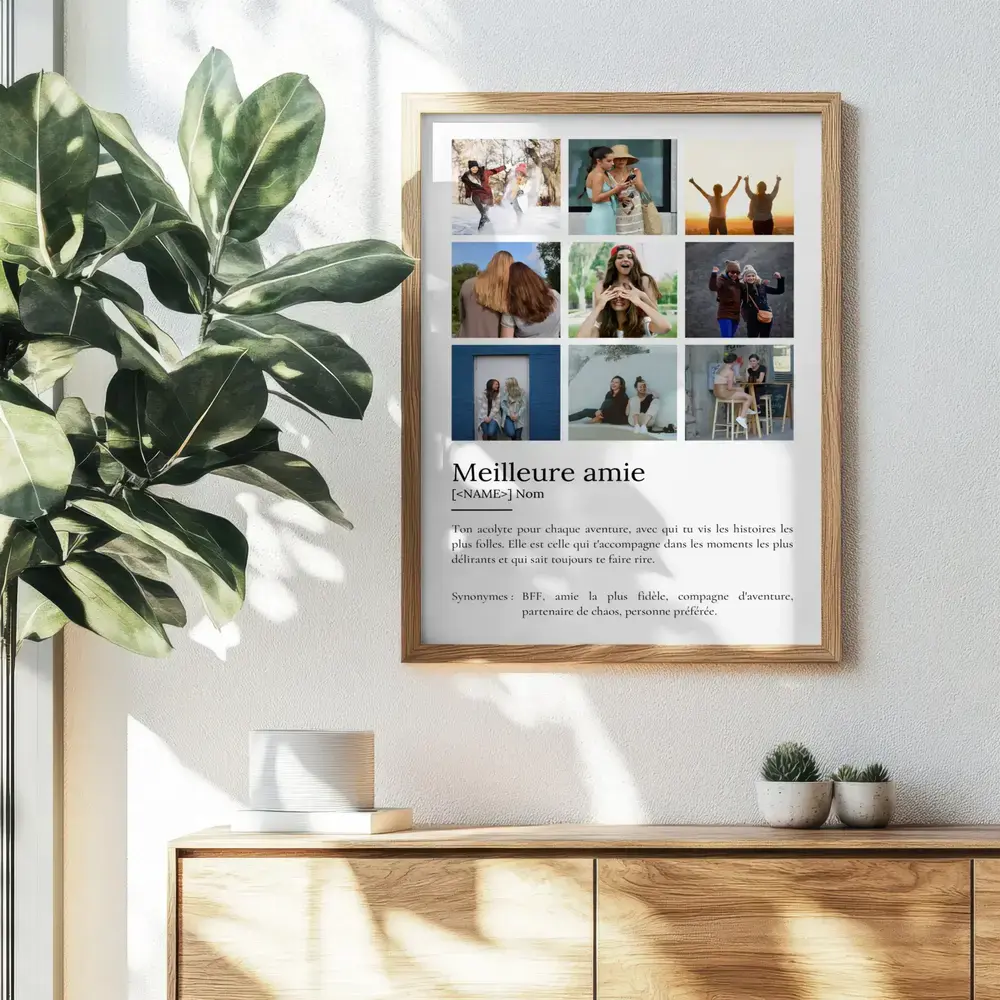 Affiche façon dictionnaire avec neuf photos, encadrée en bois au-dessus du buffet, cadeau pour une meilleure amie