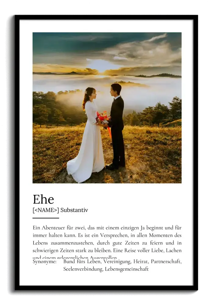 Poster mit Ehedefinition und grossem Brautpaarfoto im schwarzen Rahmen als Geschenk zum Hochzeitstag