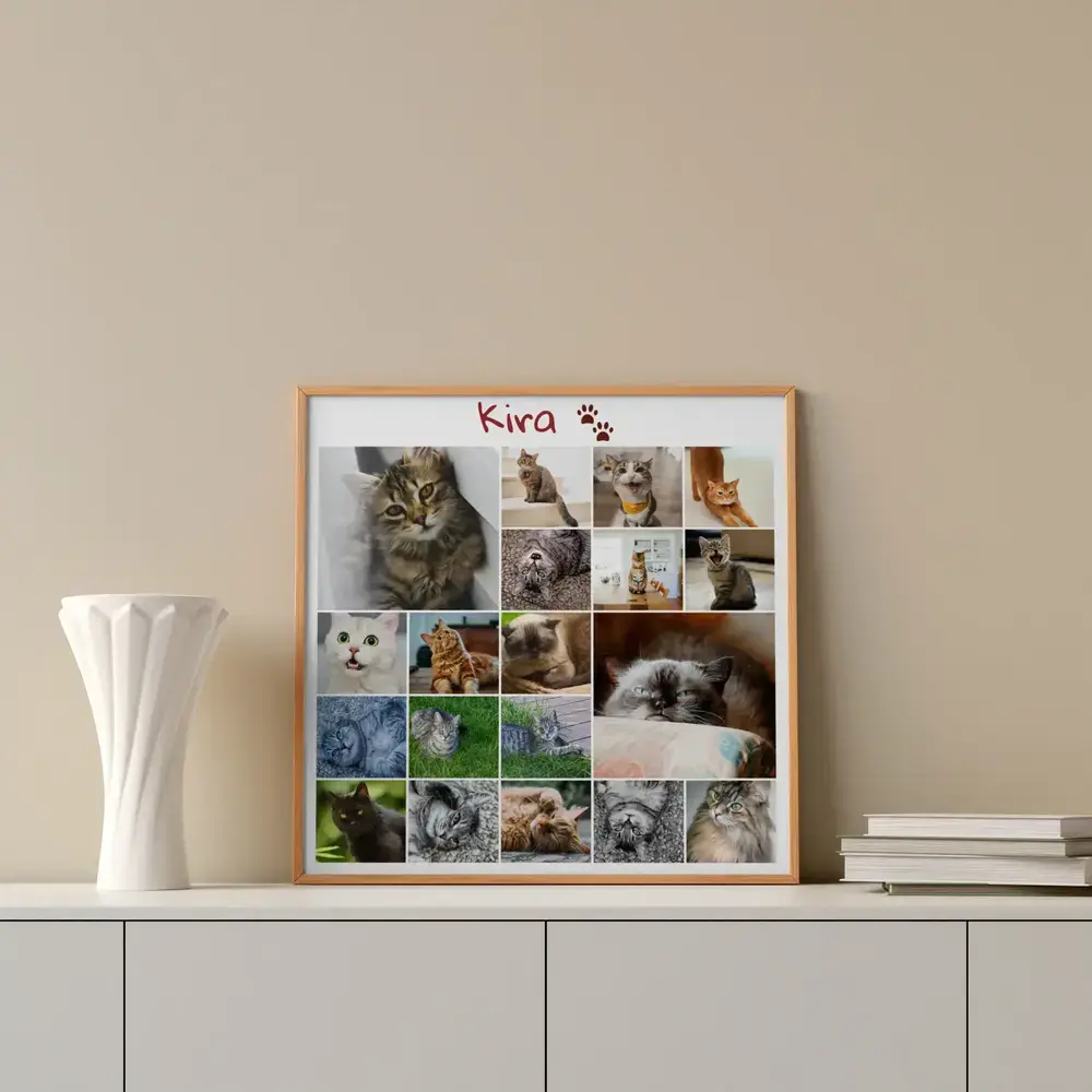 Pêle-mêle photo vertical en souvenir d’un chat avec prénom et pattes, encadré en bois sur un buffet près d’un vase