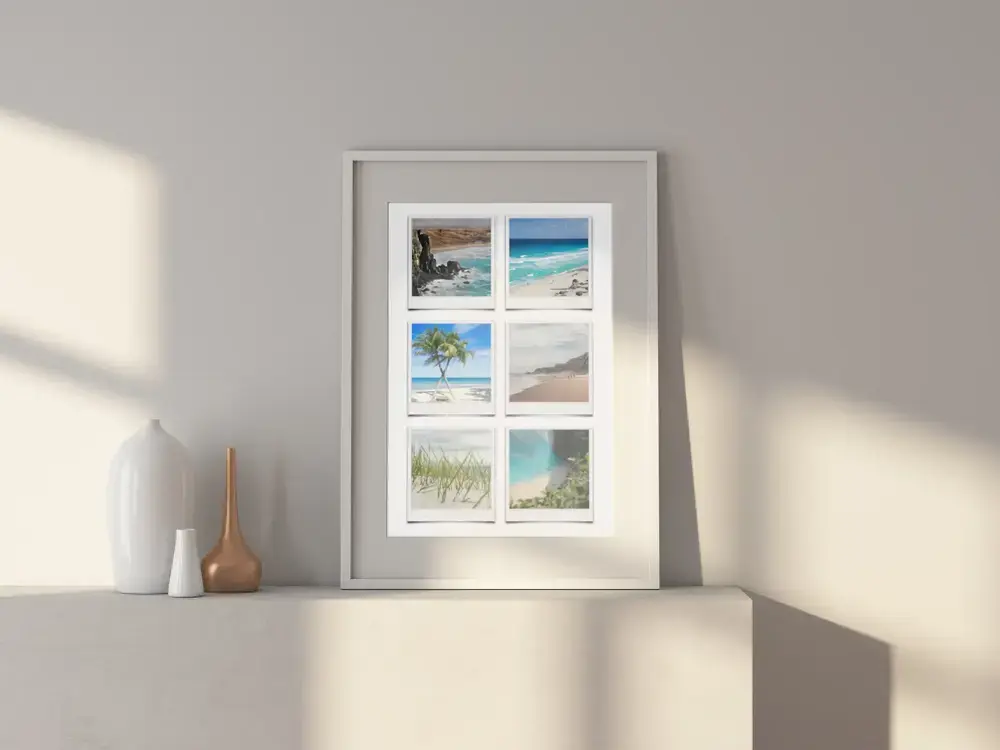 Collage incorniciato con sei foto di spiagge in stile Polaroid, su una credenza bianca accanto a vasi