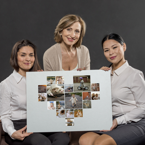Crea la tua Collage a Cuore su Acrilico per un Regalo Speciale